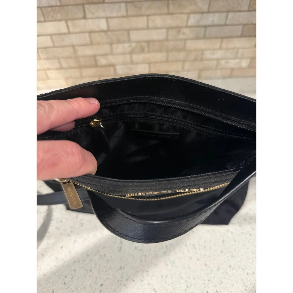 Michael‎ Kors Kempton Medium Messenger Bag